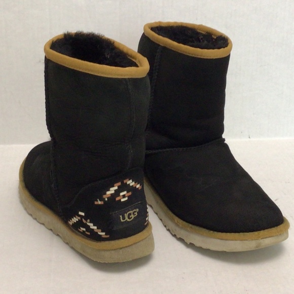 UGG Shoes - 💥💥Uggs Classic Black Boots Size 7